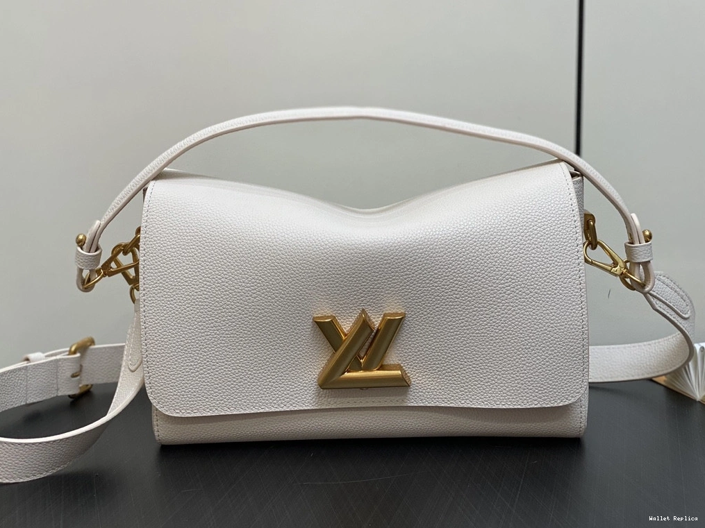 Soft LOUIS VUITTON Twist-27*19*9CM 0718